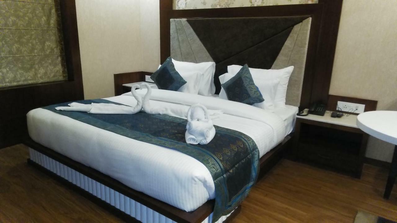 Square Hotel,varanasi