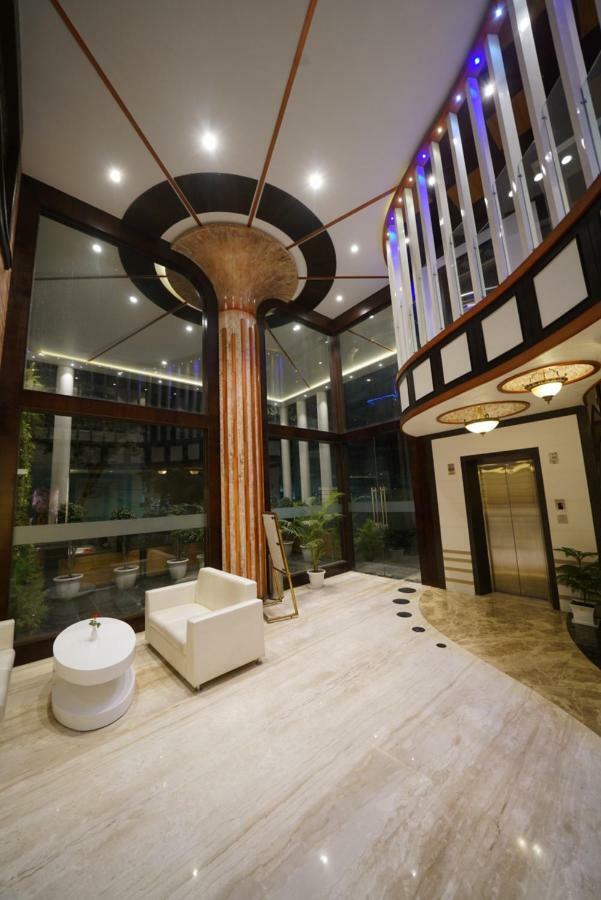 Hotel Square Hotel,varanasi