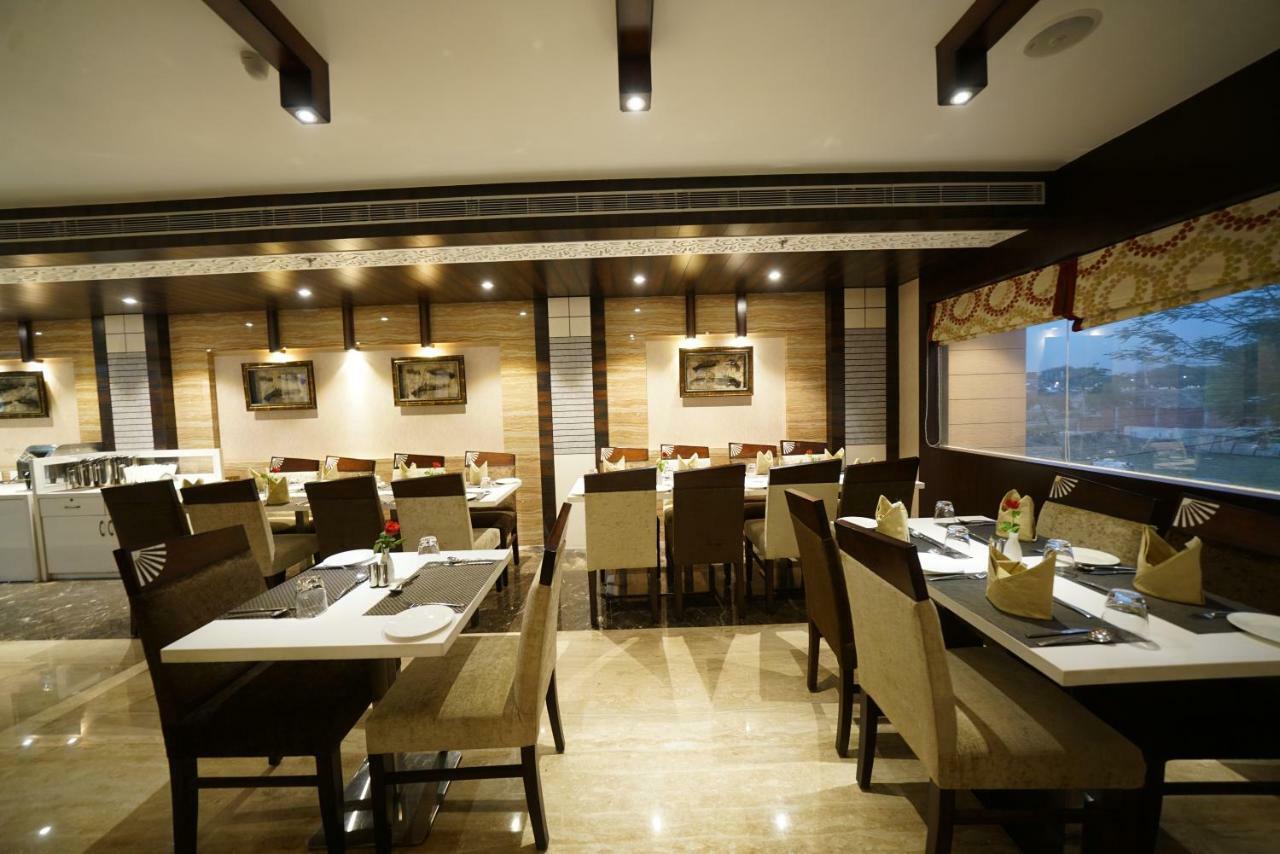 Hotel Square Hotel,varanasi Varanasi